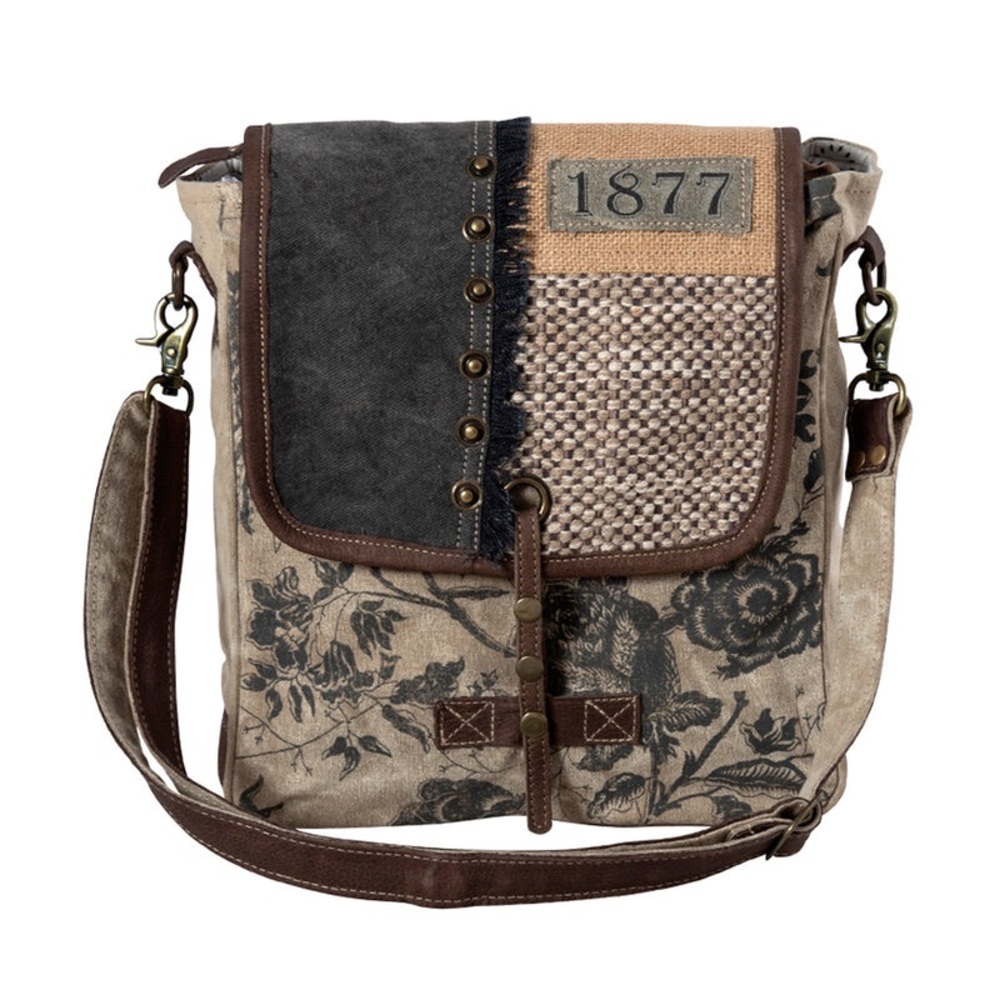 NWT myrabag messenger bag 💼
